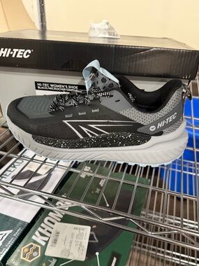 Hi Tec Women’s Athletic Sneakers Running Shoes Black Micron Size 8.5 M US
